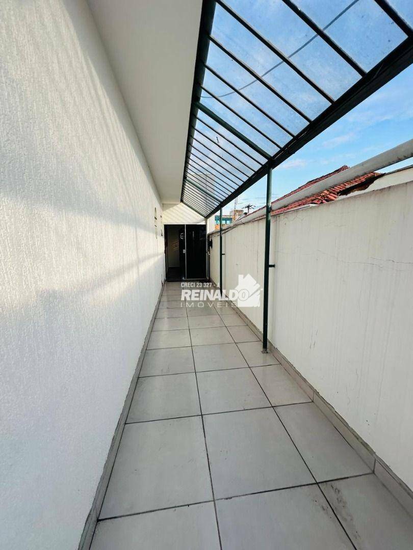 Casa para alugar com 3 quartos, 250m² - Foto 10