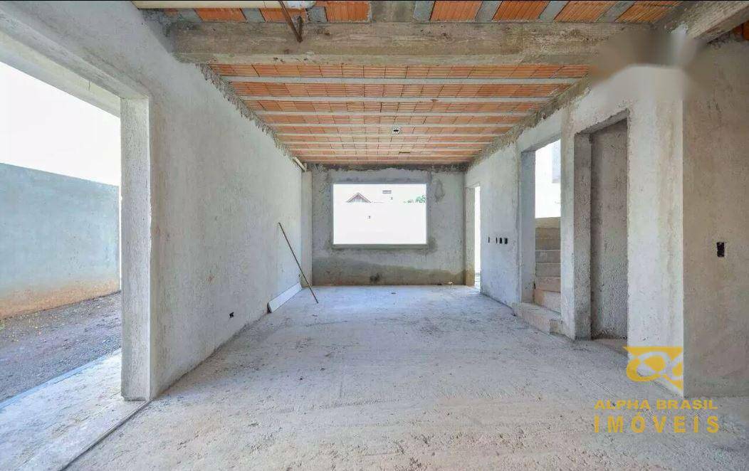 Casa à venda com 4 quartos, 206m² - Foto 3