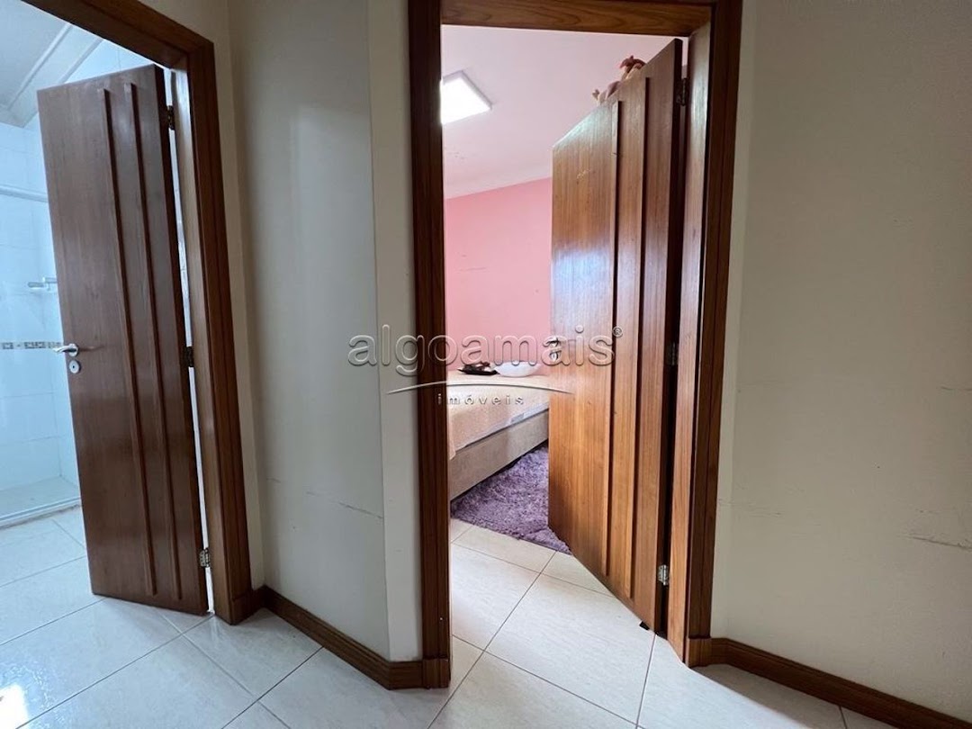 Casa à venda com 2 quartos, 75m² - Foto 18