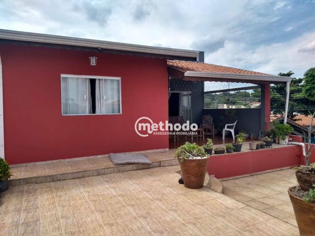 Casa à venda com 3 quartos, 255m² - Foto 2