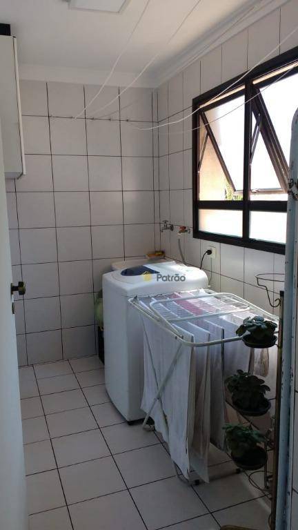 Apartamento à venda com 3 quartos, 98m² - Foto 8