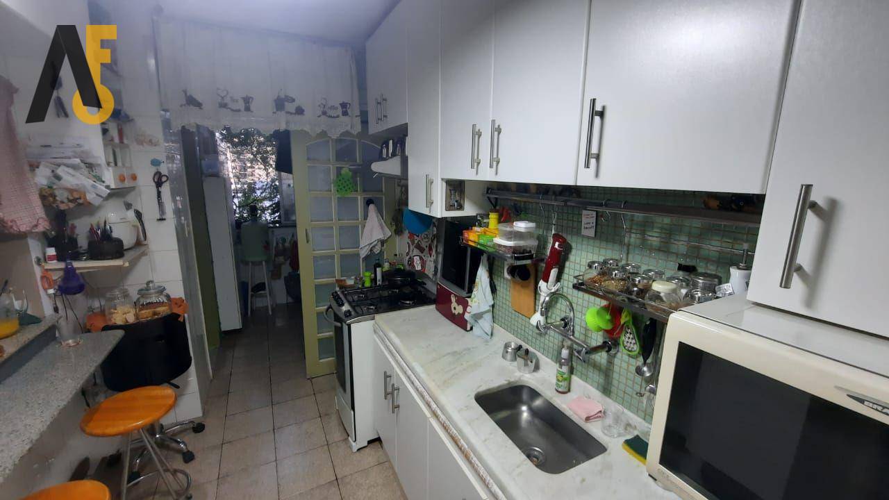 Apartamento à venda com 1 quarto, 75m² - Foto 11