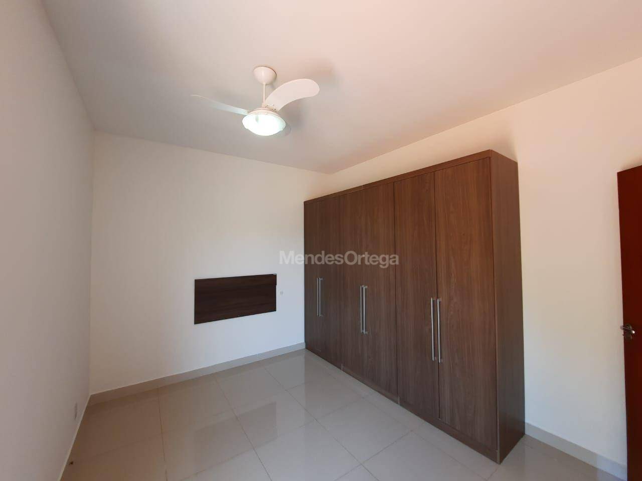 Casa de Condomínio para alugar com 2 quartos, 141m² - Foto 18