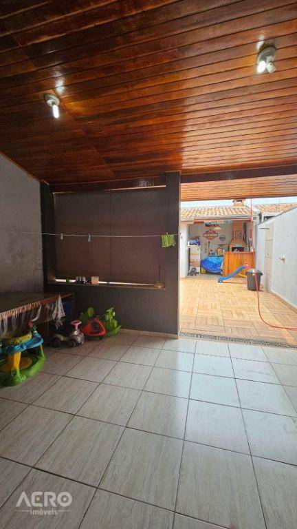 Casa à venda com 2 quartos, 101m² - Foto 25