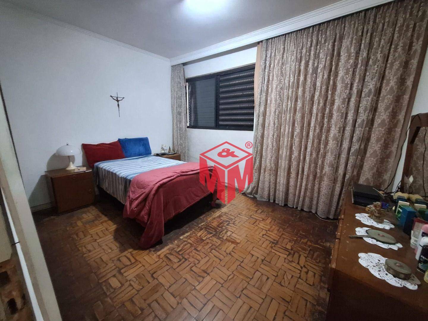 Apartamento à venda com 3 quartos, 185m² - Foto 8