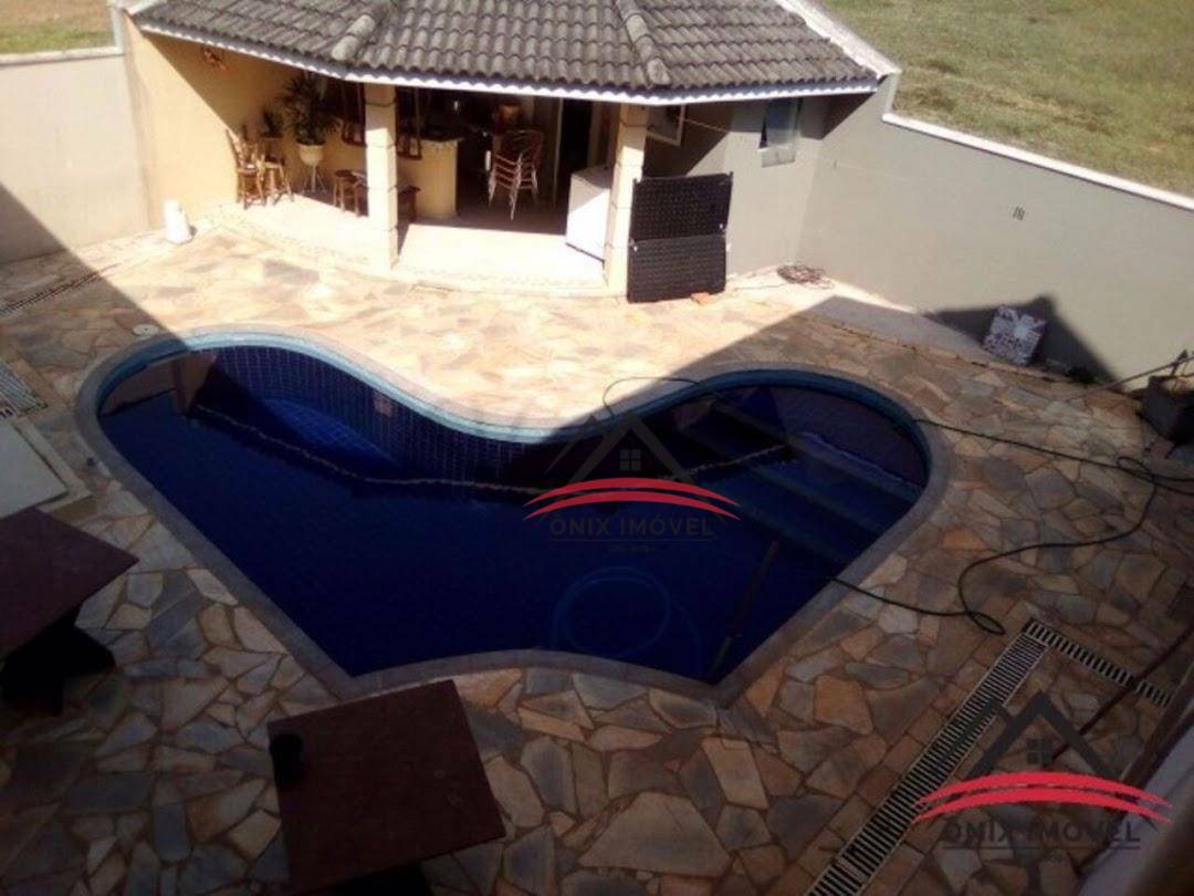 Casa de Condomínio à venda com 4 quartos, 251m² - Foto 5