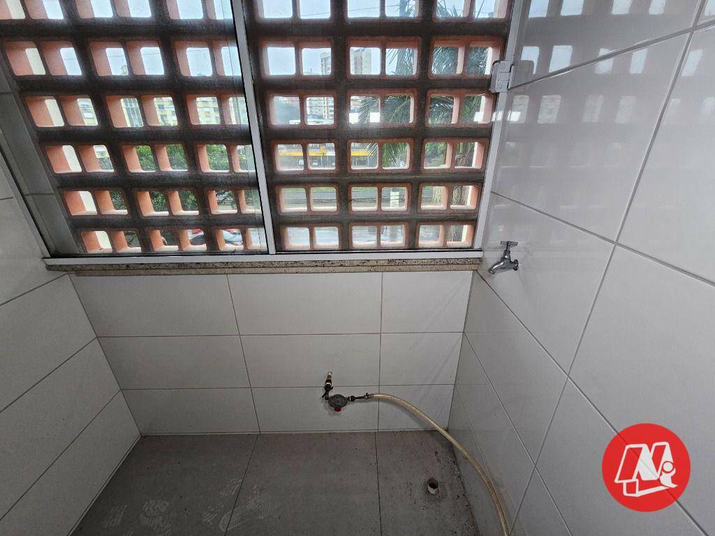 Apartamento para alugar com 2 quartos, 73m² - Foto 4