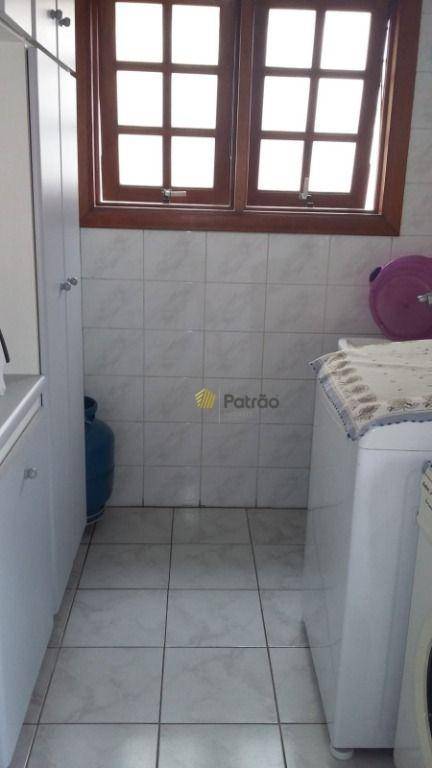 Sobrado à venda com 3 quartos, 220m² - Foto 19