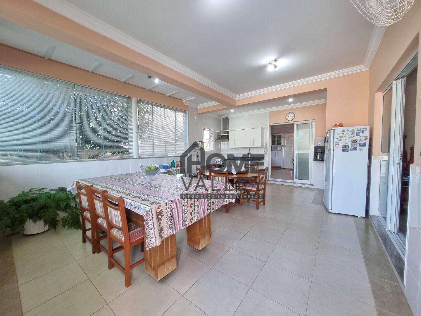 Casa de Condomínio à venda com 3 quartos, 330m² - Foto 22