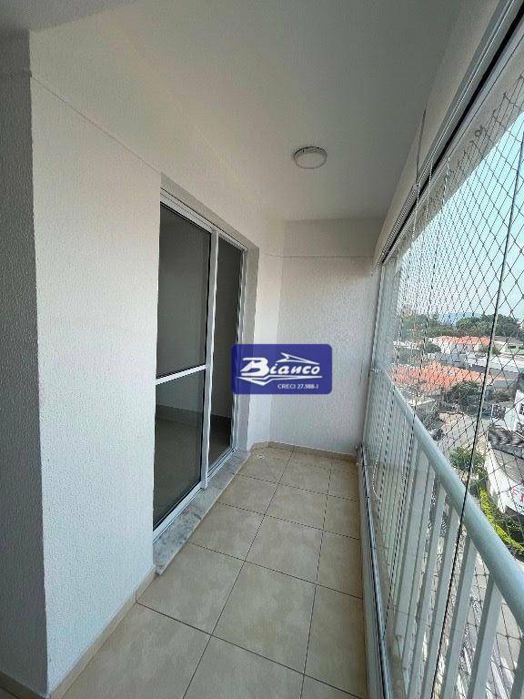 Apartamento para alugar com 2 quartos, 56m² - Foto 15