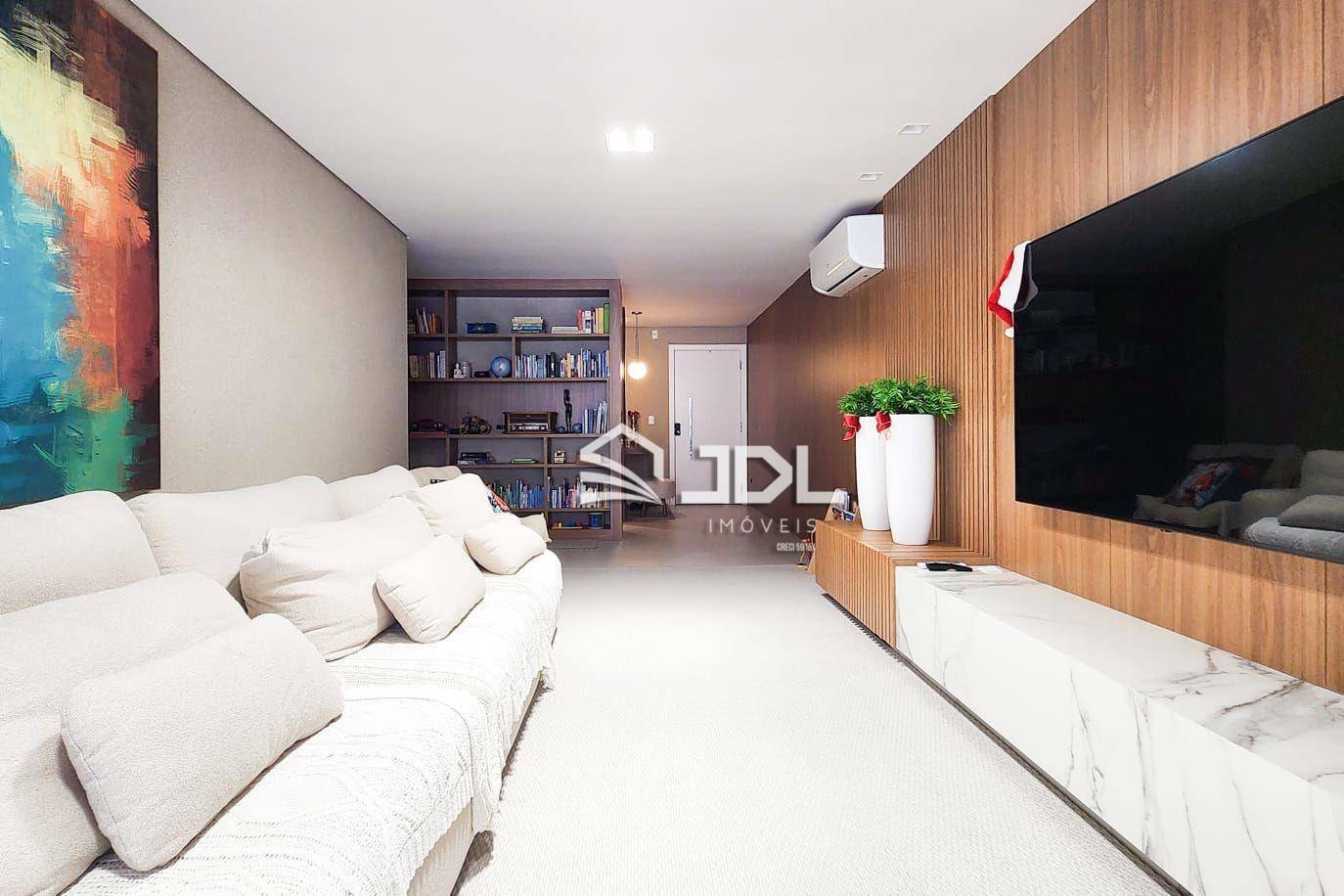 Apartamento à venda com 3 quartos, 189m² - Foto 3