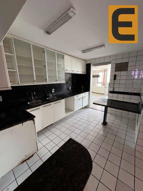 Apartamento à venda com 3 quartos, 128m² - Foto 22