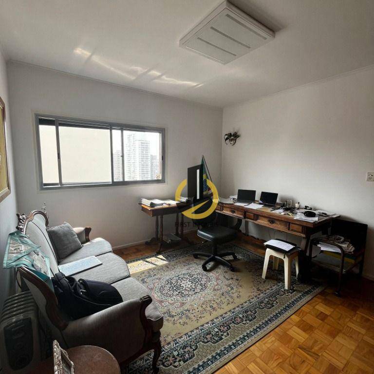 Apartamento à venda com 3 quartos, 240m² - Foto 29