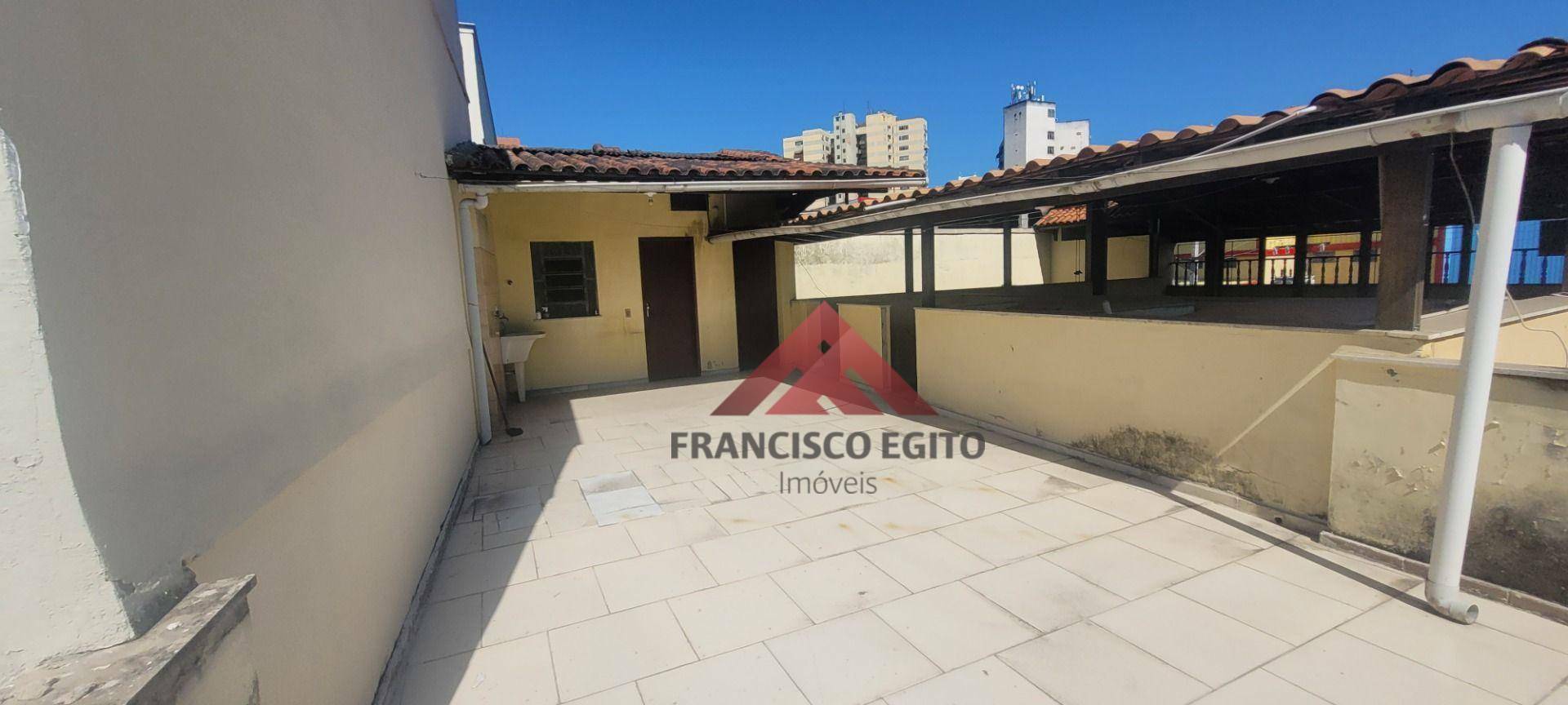 Casa à venda com 4 quartos, 218m² - Foto 20