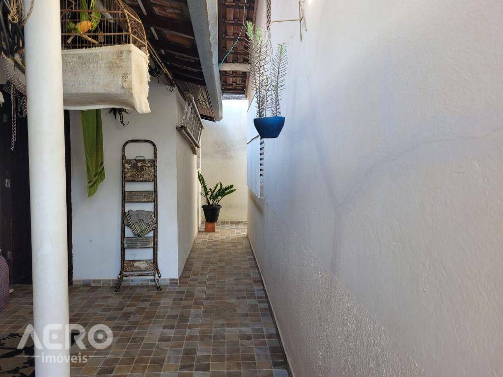 Casa à venda com 2 quartos, 156m² - Foto 23