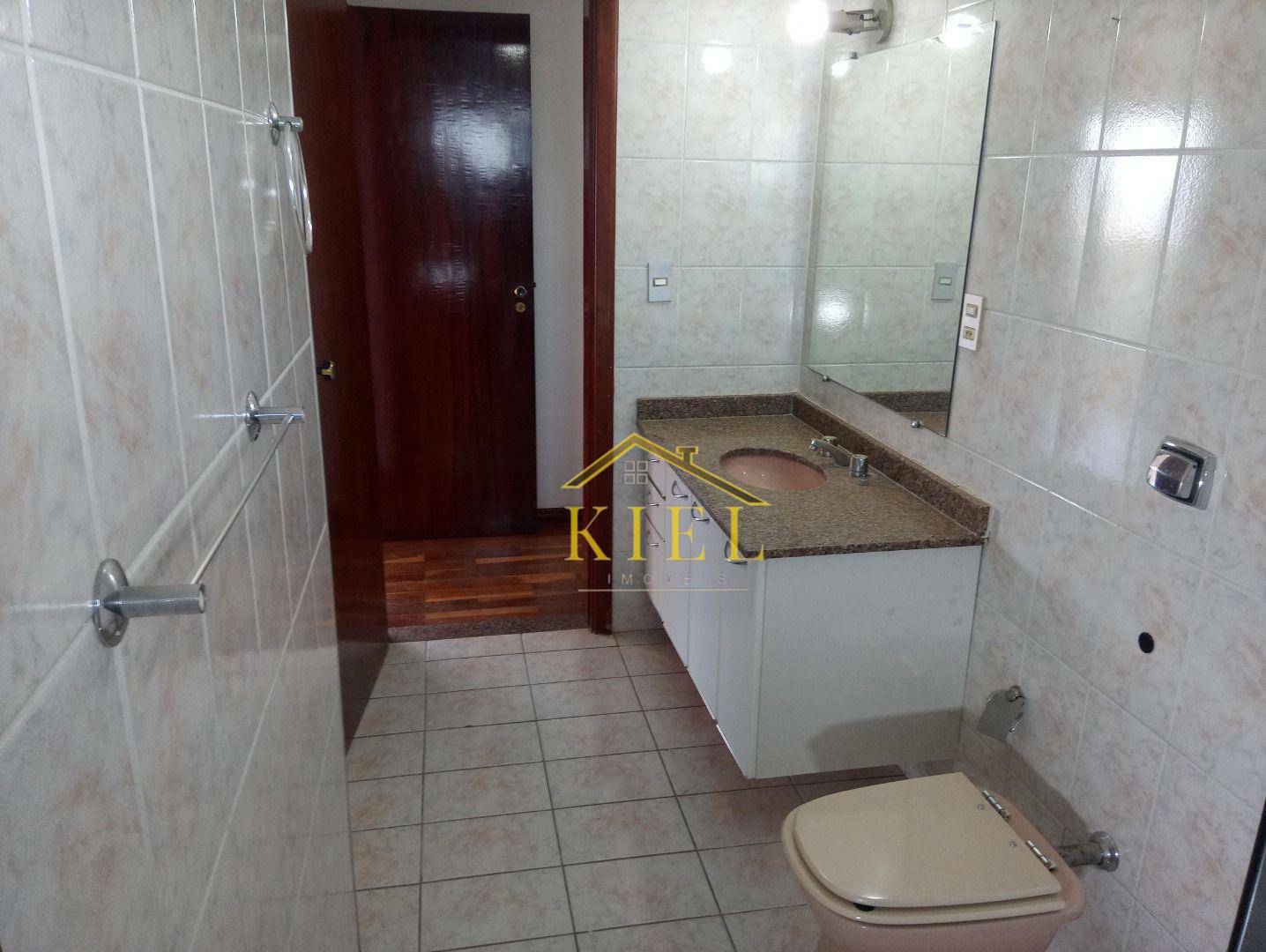 Apartamento à venda com 3 quartos, 150m² - Foto 25