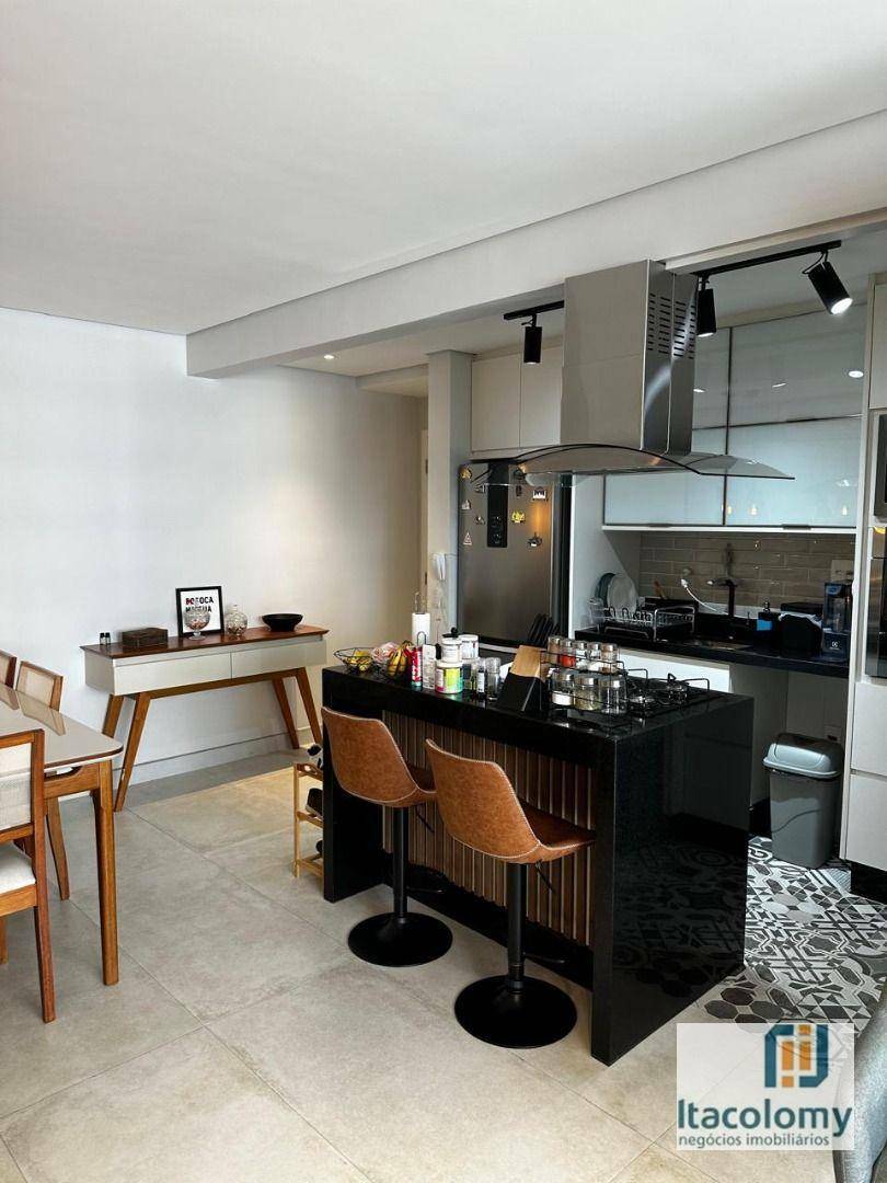 Apartamento à venda com 2 quartos, 81m² - Foto 4