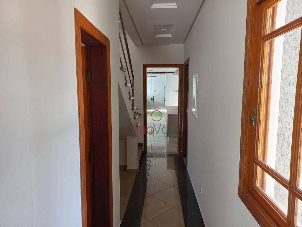 Casa de Condomínio à venda com 4 quartos, 360m² - Foto 4