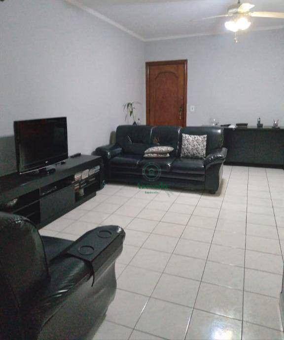 Apartamento à venda com 3 quartos, 140m² - Foto 1