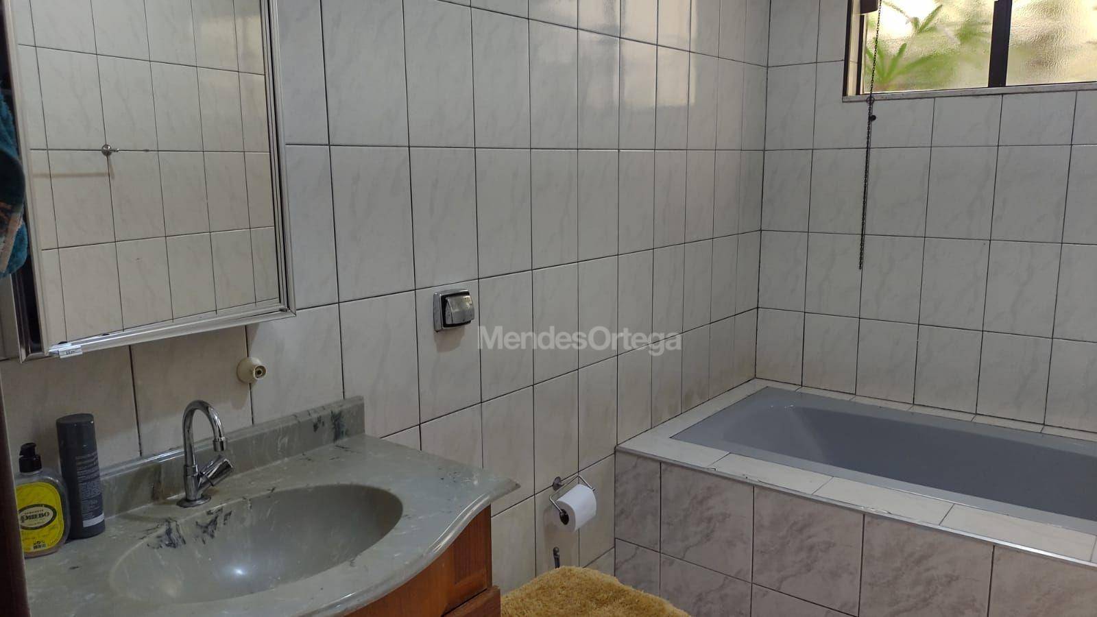 Casa à venda com 3 quartos, 209m² - Foto 11