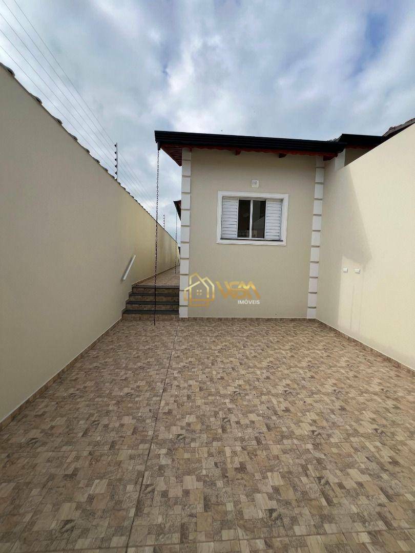 Sobrado à venda com 3 quartos, 89m² - Foto 1