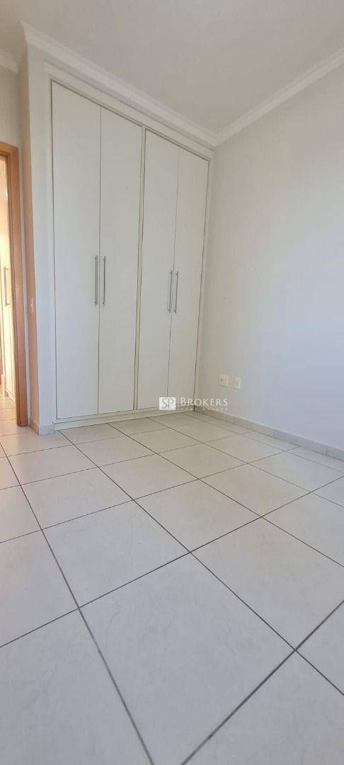 Apartamento para alugar com 3 quartos, 102m² - Foto 11