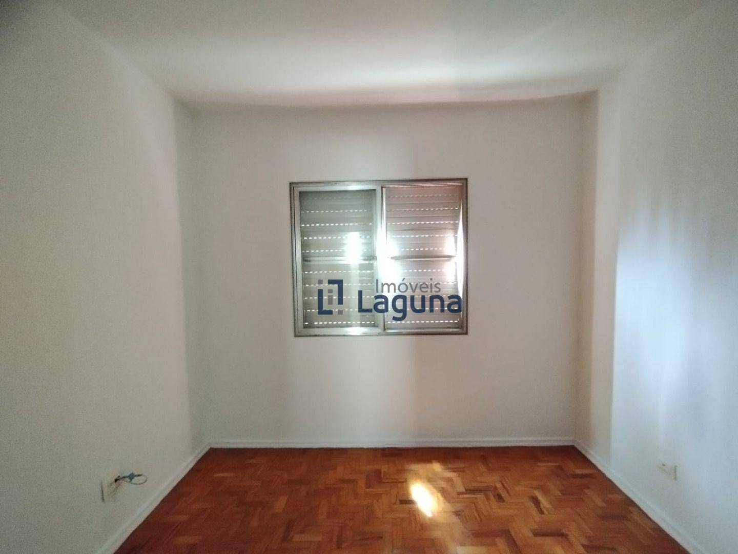 Apartamento à venda com 2 quartos, 80m² - Foto 7