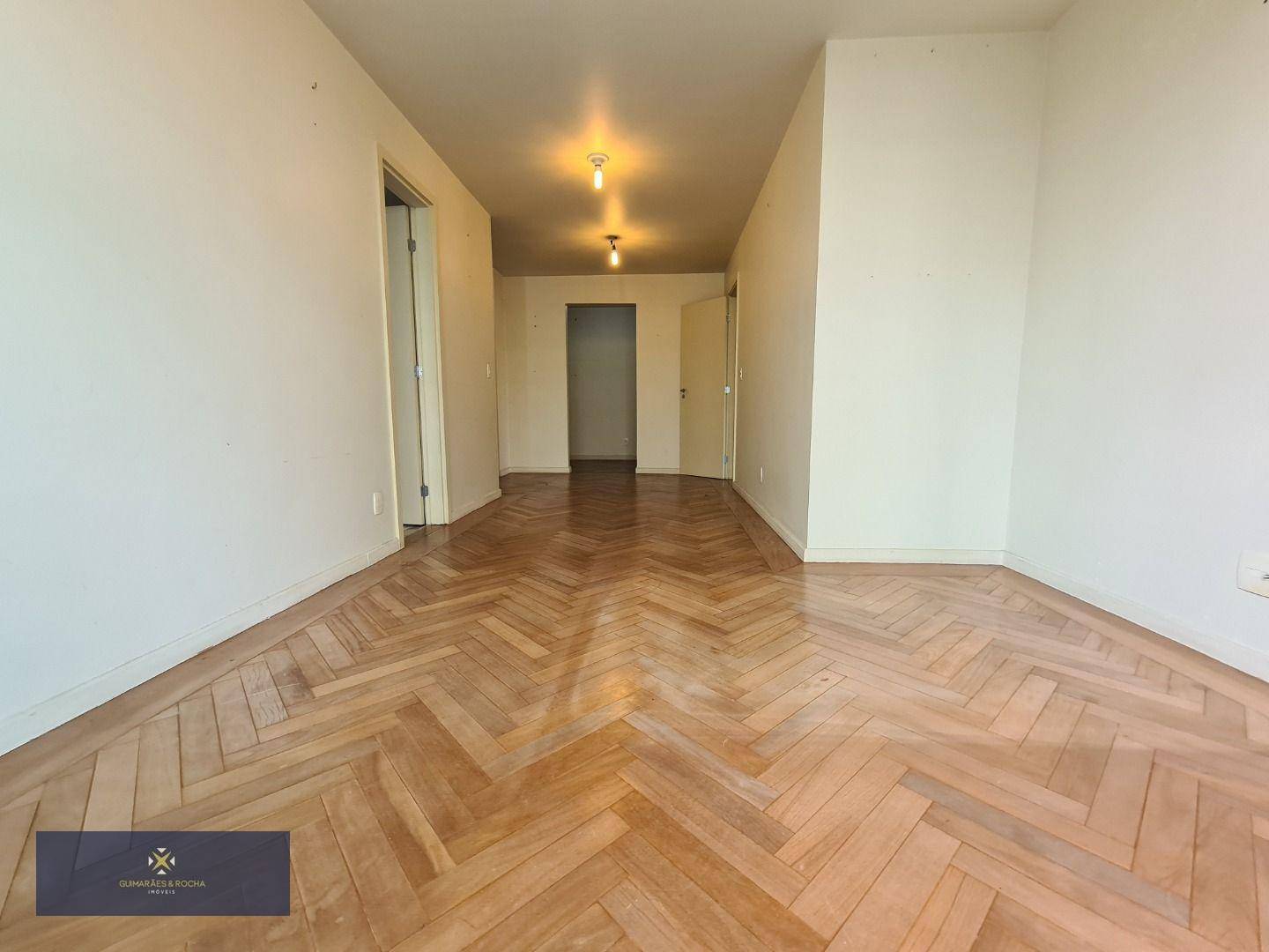 Apartamento à venda com 4 quartos, 222m² - Foto 5