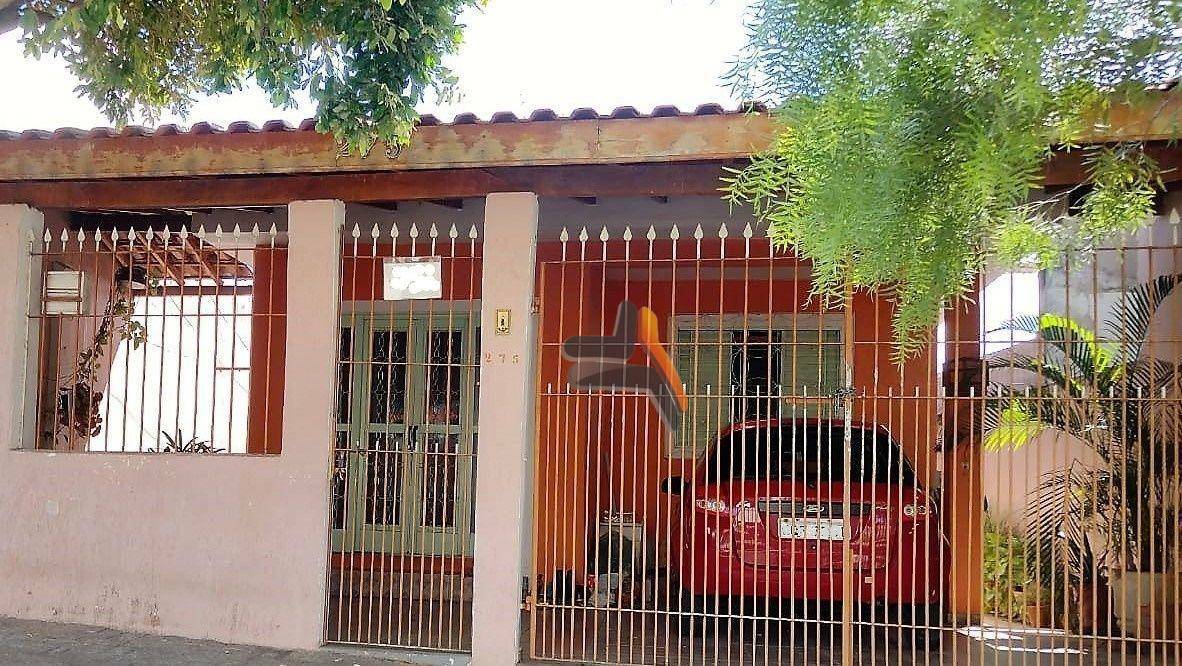 Casa à venda com 2 quartos, 198m² - Foto 1