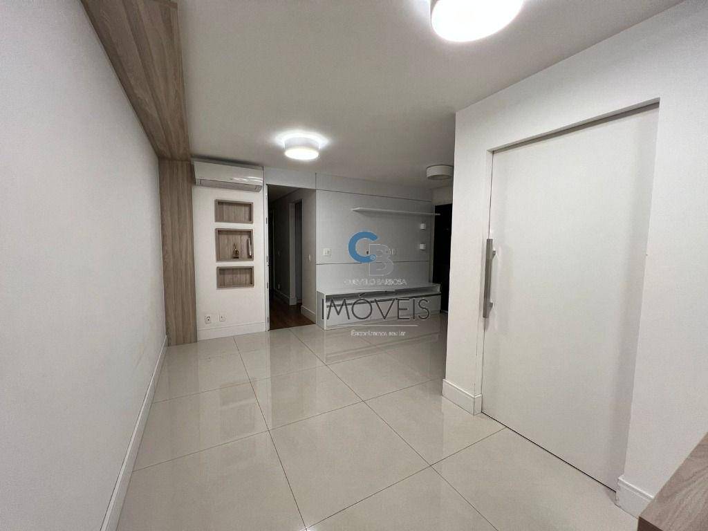 Apartamento à venda com 3 quartos, 92m² - Foto 4