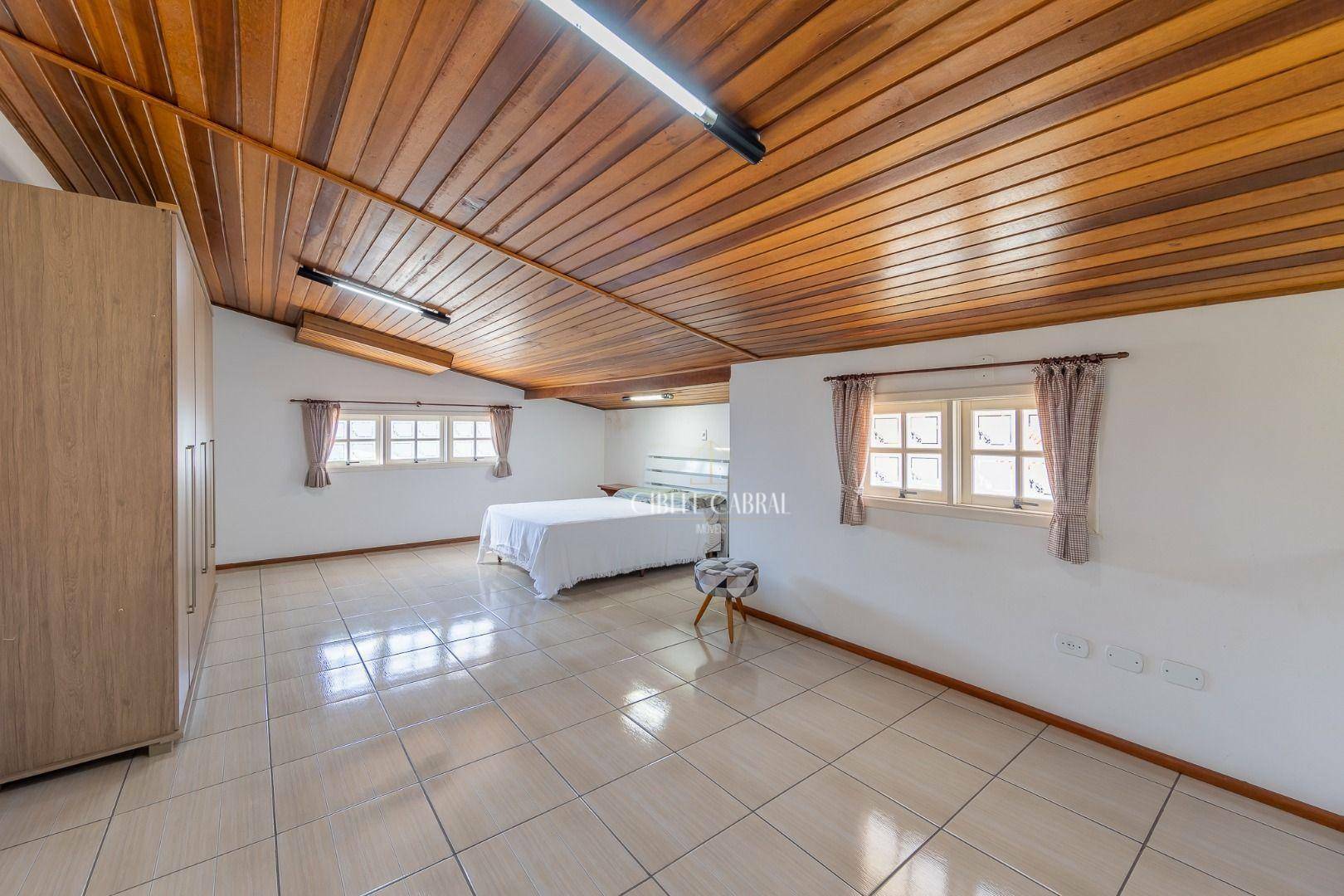 Casa à venda com 3 quartos, 212m² - Foto 19