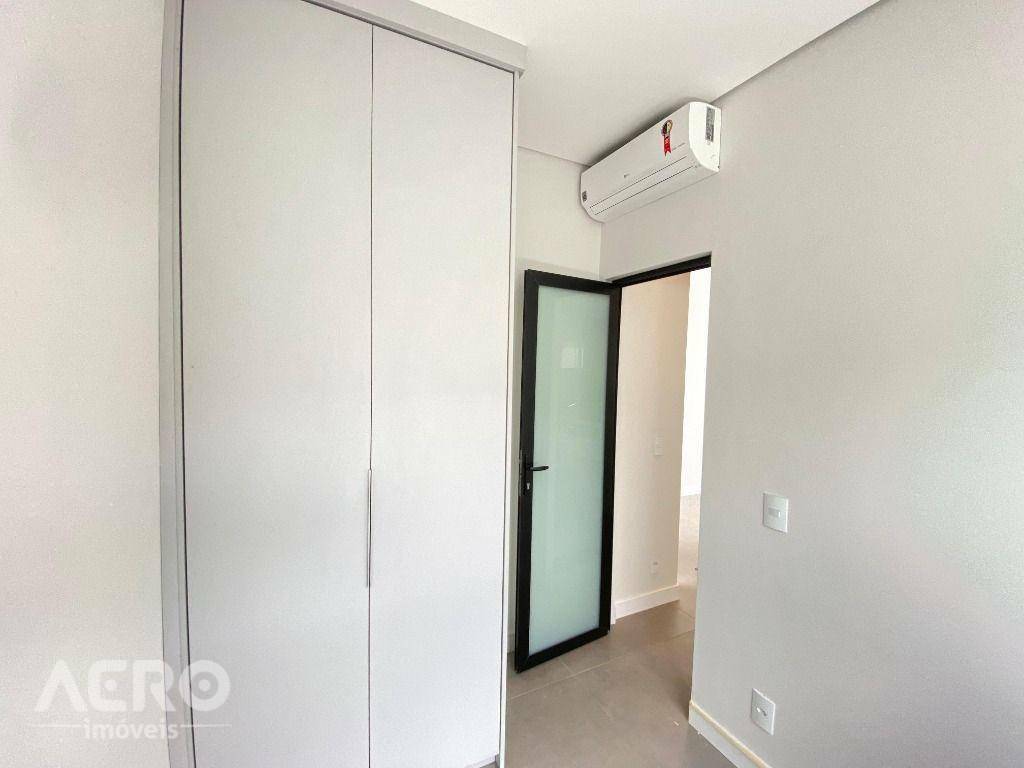 Casa de Condomínio à venda com 3 quartos, 228m² - Foto 17