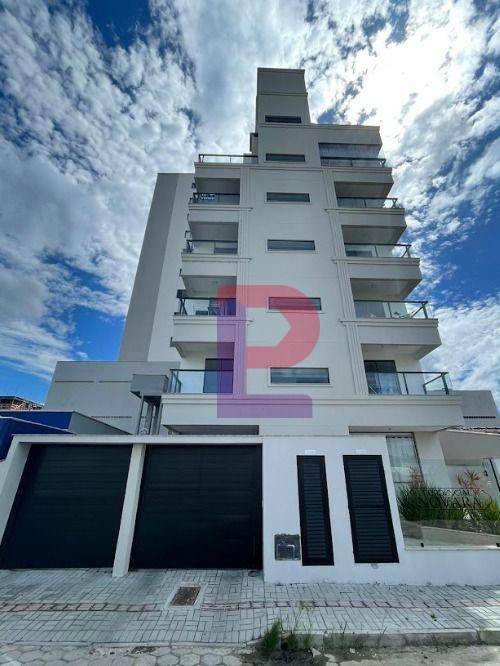 Apartamento à venda com 2 quartos, 62m² - Foto 1