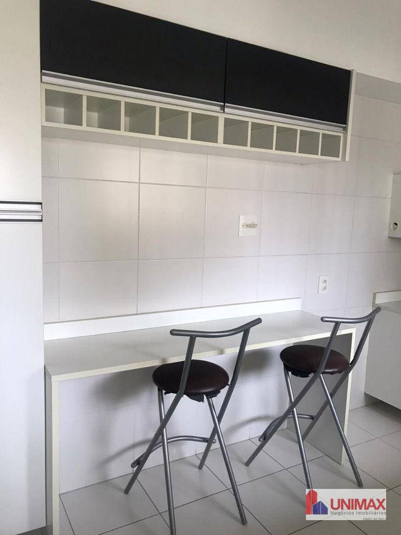 Apartamento à venda com 4 quartos, 212m² - Foto 8