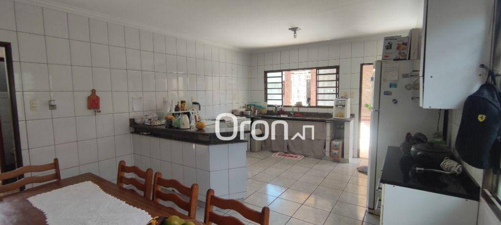 Sobrado à venda com 4 quartos, 375M2 - Foto 5