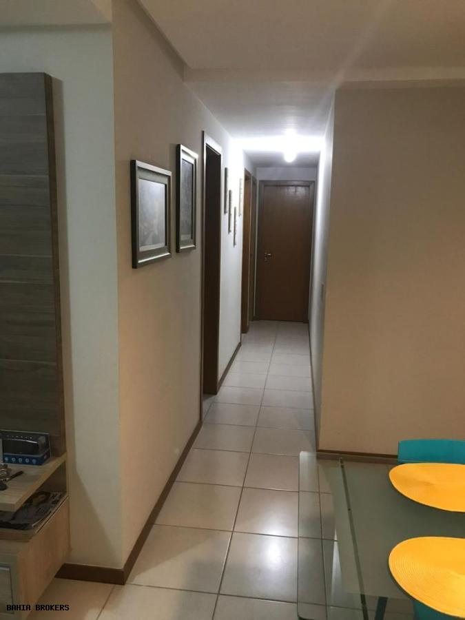 Apartamento à venda com 3 quartos, 69m² - Foto 2