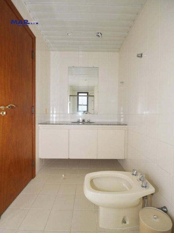 Apartamento à venda com 3 quartos, 230m² - Foto 6