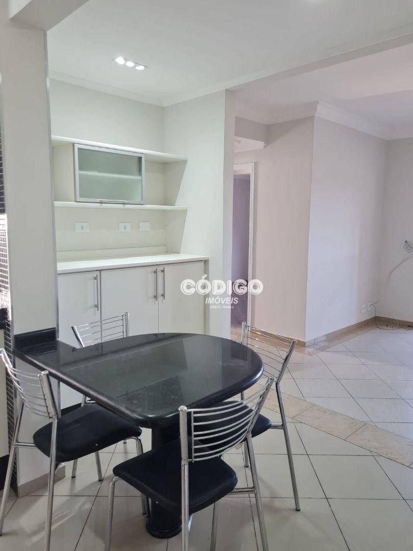 Apartamento à venda e aluguel com 2 quartos, 90m² - Foto 8