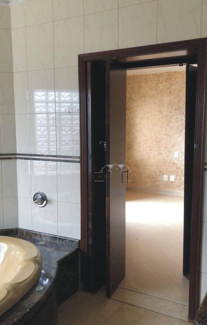 Sobrado à venda com 3 quartos, 354m² - Foto 14