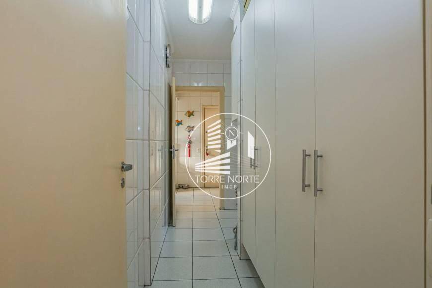 Apartamento à venda com 3 quartos, 137m² - Foto 16