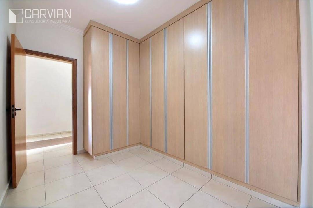 Casa de Condomínio à venda com 3 quartos, 250m² - Foto 17