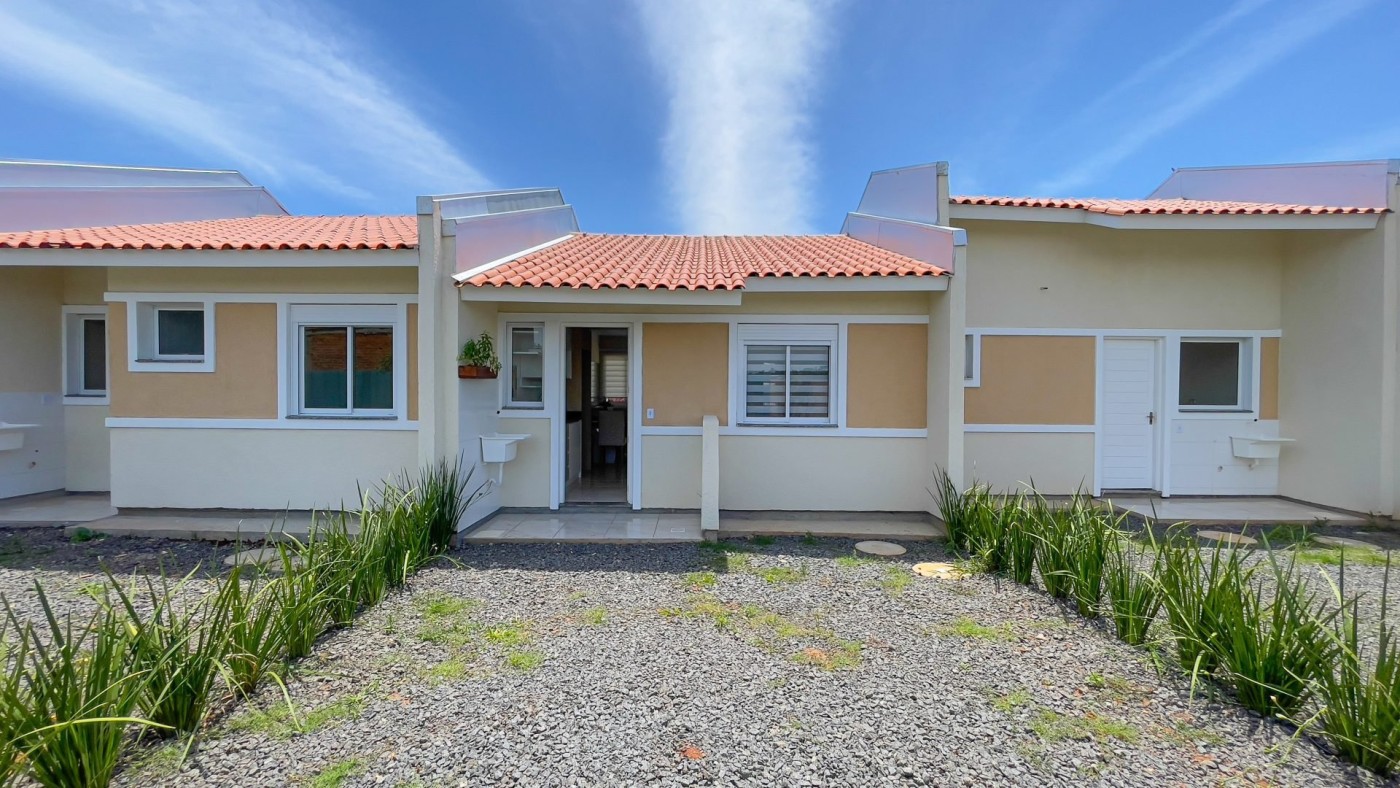 Casa à venda com 2 quartos, 55m² - Foto 2