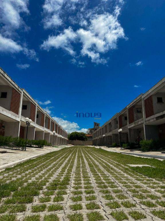 Casa de Condomínio à venda com 3 quartos, 123m² - Foto 2