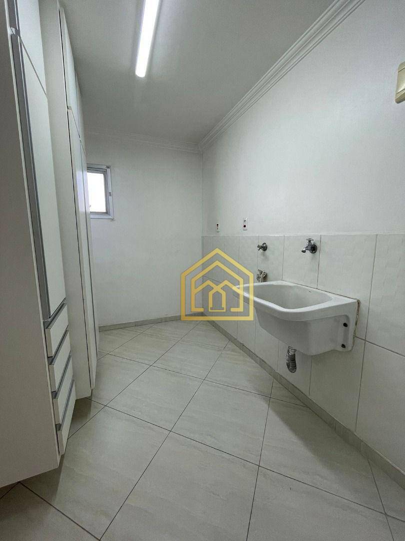 Apartamento à venda com 3 quartos, 160m² - Foto 15