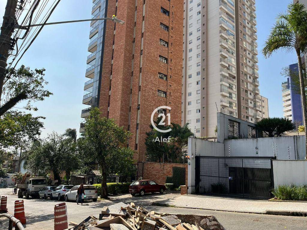 Apartamento à venda com 3 quartos, 240m² - Foto 31