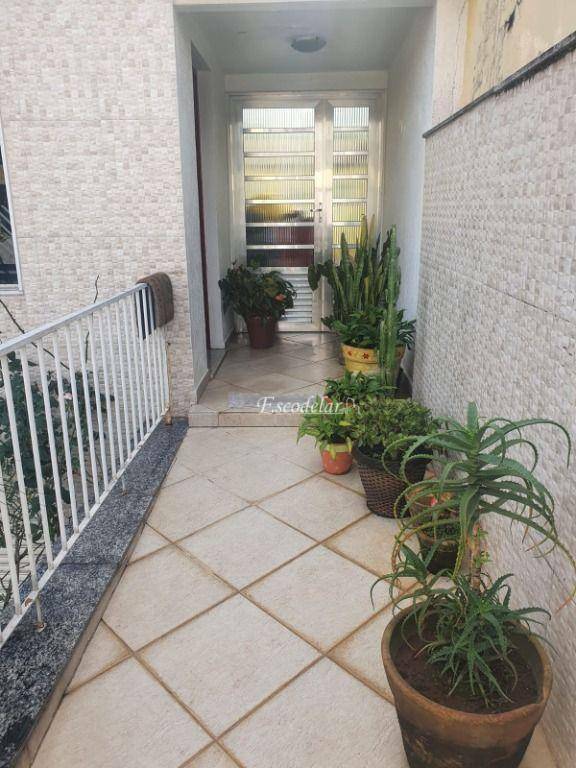 Sobrado à venda com 3 quartos, 208m² - Foto 11