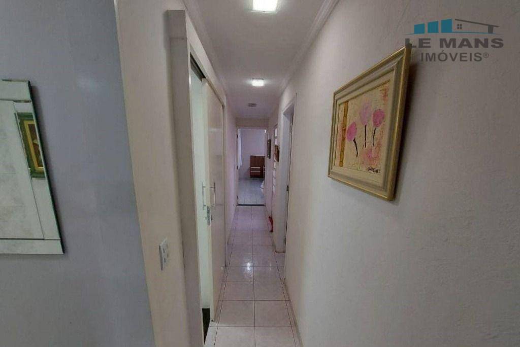 Casa à venda com 3 quartos, 200m² - Foto 8