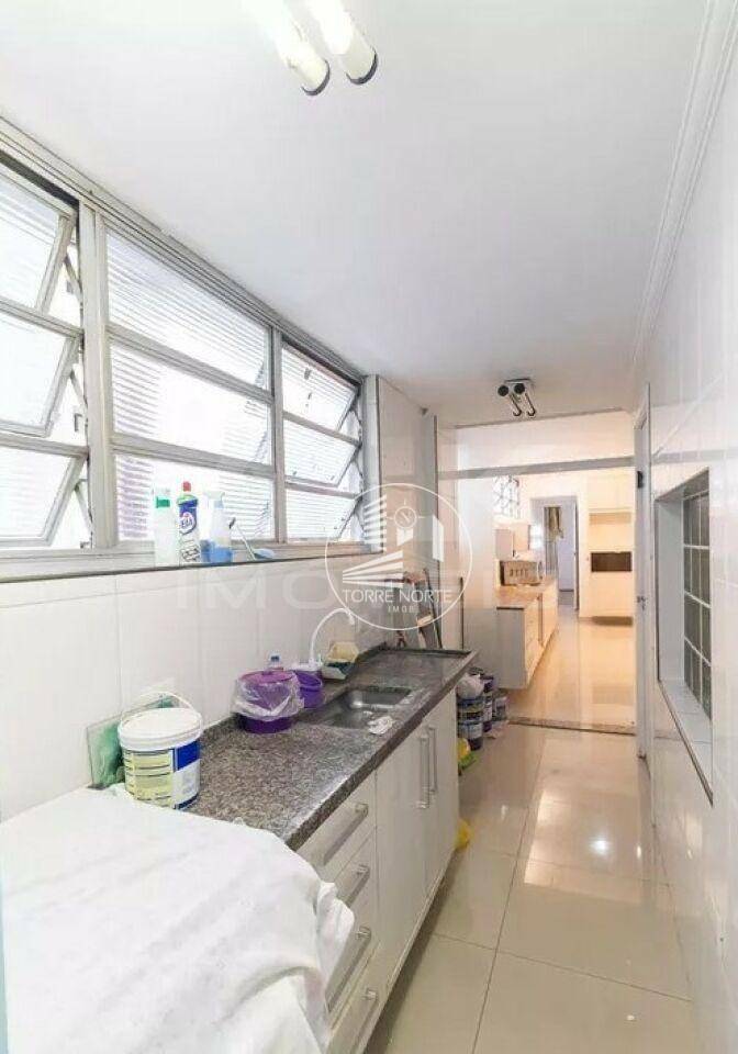 Apartamento para alugar com 4 quartos, 300m² - Foto 26