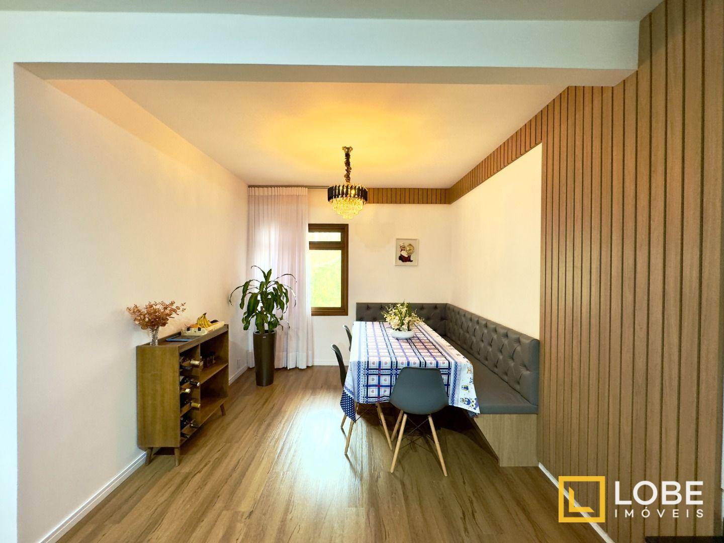 Casa, 3 quartos, 156 m² - Foto 1