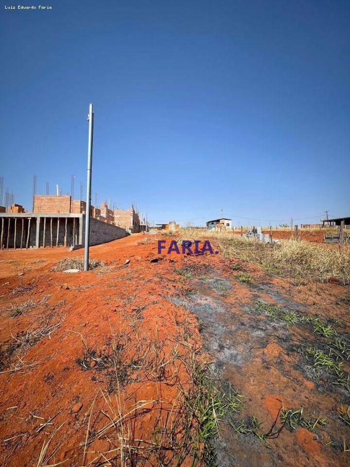 Terreno à venda, 1297M2 - Foto 2